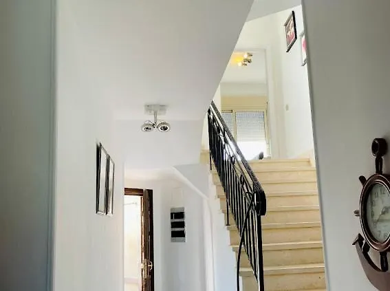 Spacious View 6 Bedrooms Einbay Villa