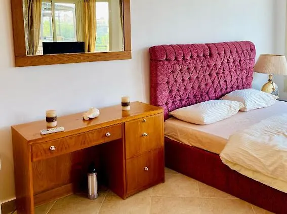 Spacious View 6 Bedrooms Einbay Villa